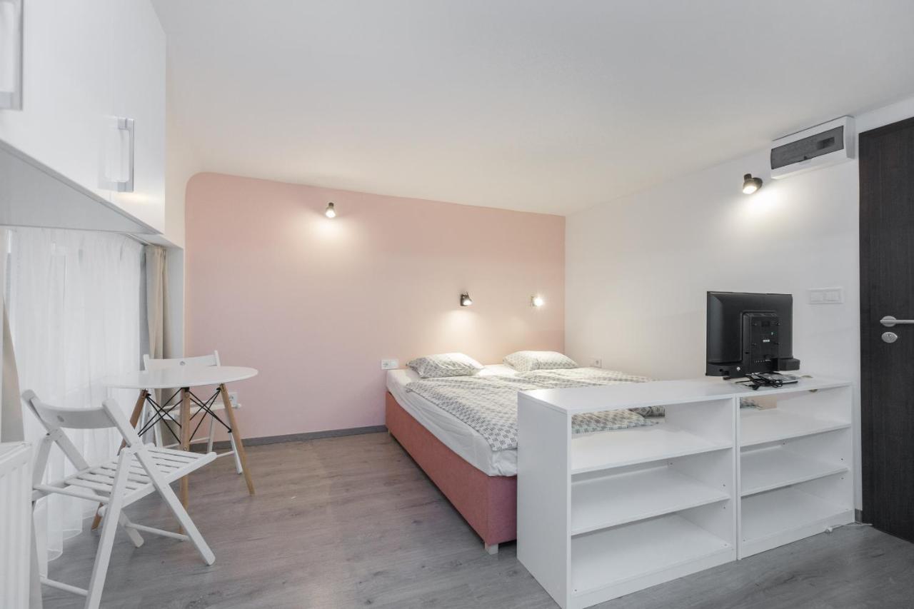 Appartamento Minimalist Styled Tiny Ap @New York Cafe Budapest Esterno foto